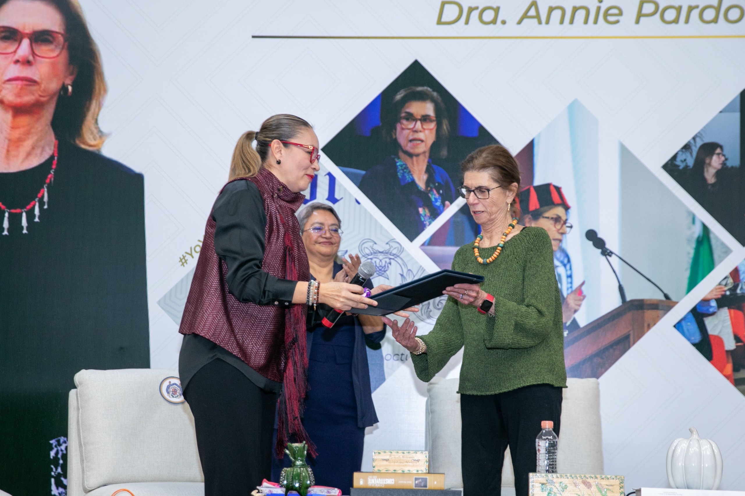 La doctora Annie Pardo incentiva a los estudiantes nicolaitas a convertirse en los futuros investigadores 