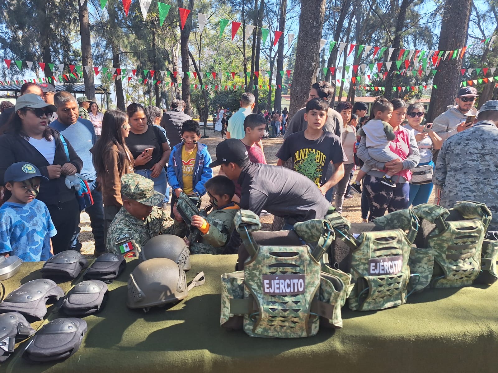 Ejército Mexicano realiza un Paseo Dominical en Zamora 