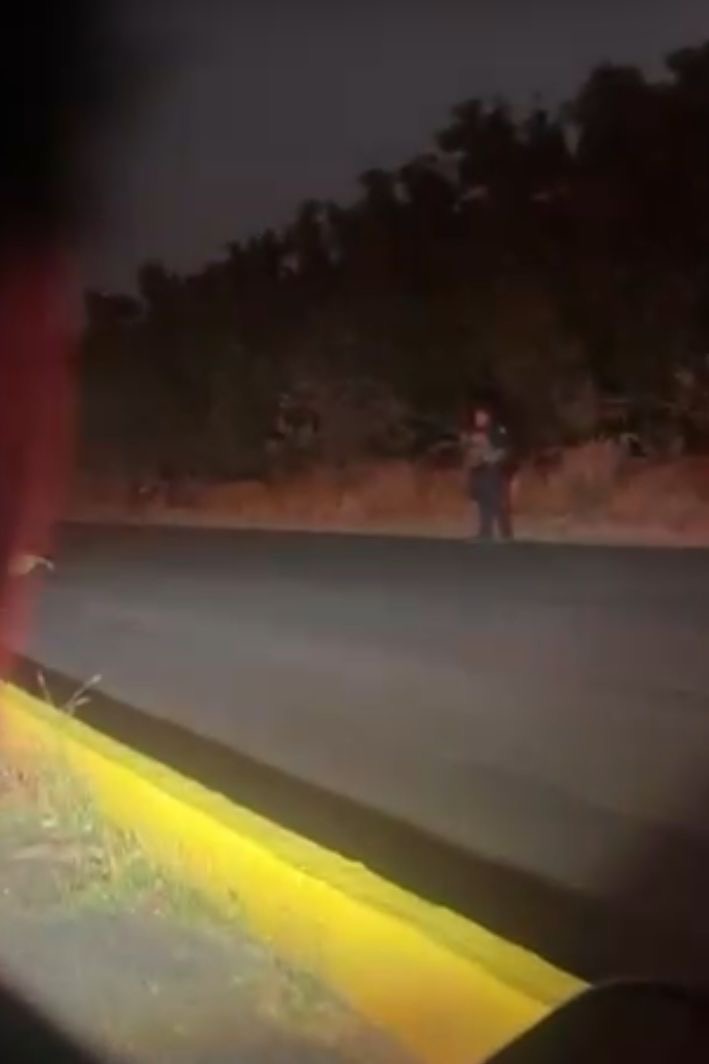 Joven motociclista muere tras ser impactada por camioneta desconocida, en Parácuaro 