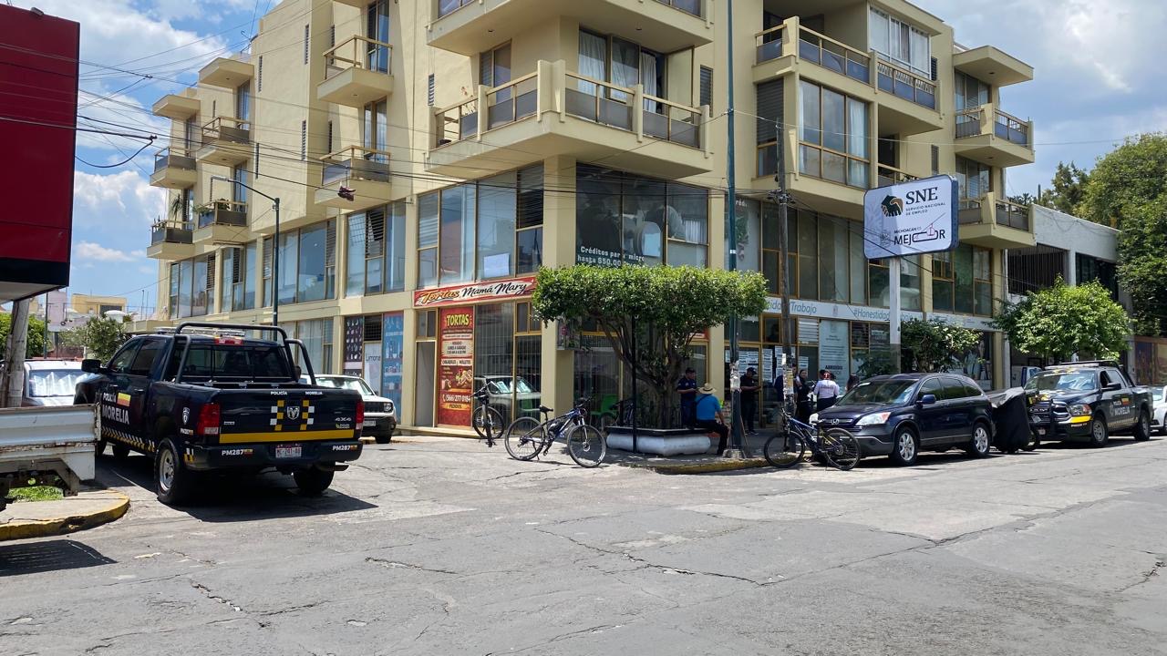 Delincuentes golpean y asaltan a gerente de empresa refresquera en Morelia