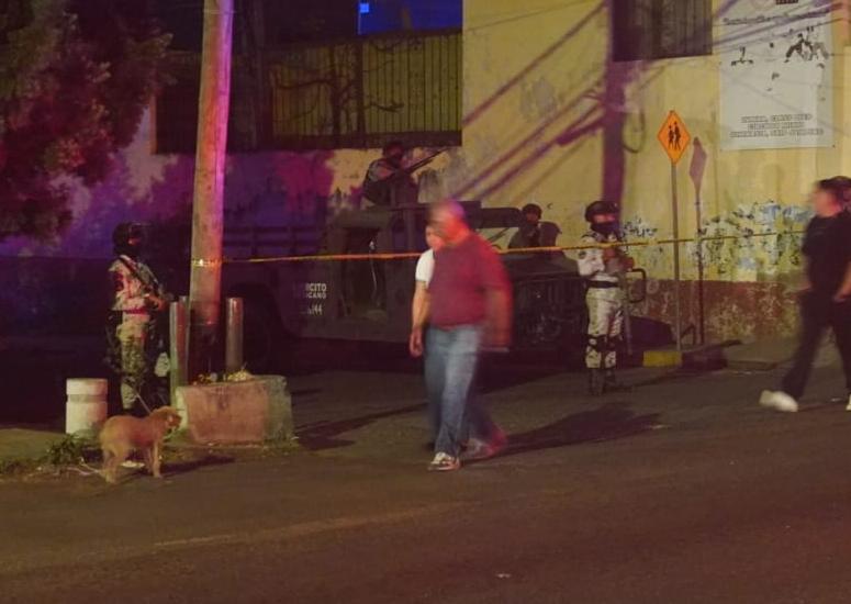 Asesin4n a balaz0s a un masculino en la Generalísimo Morelos de Zamora