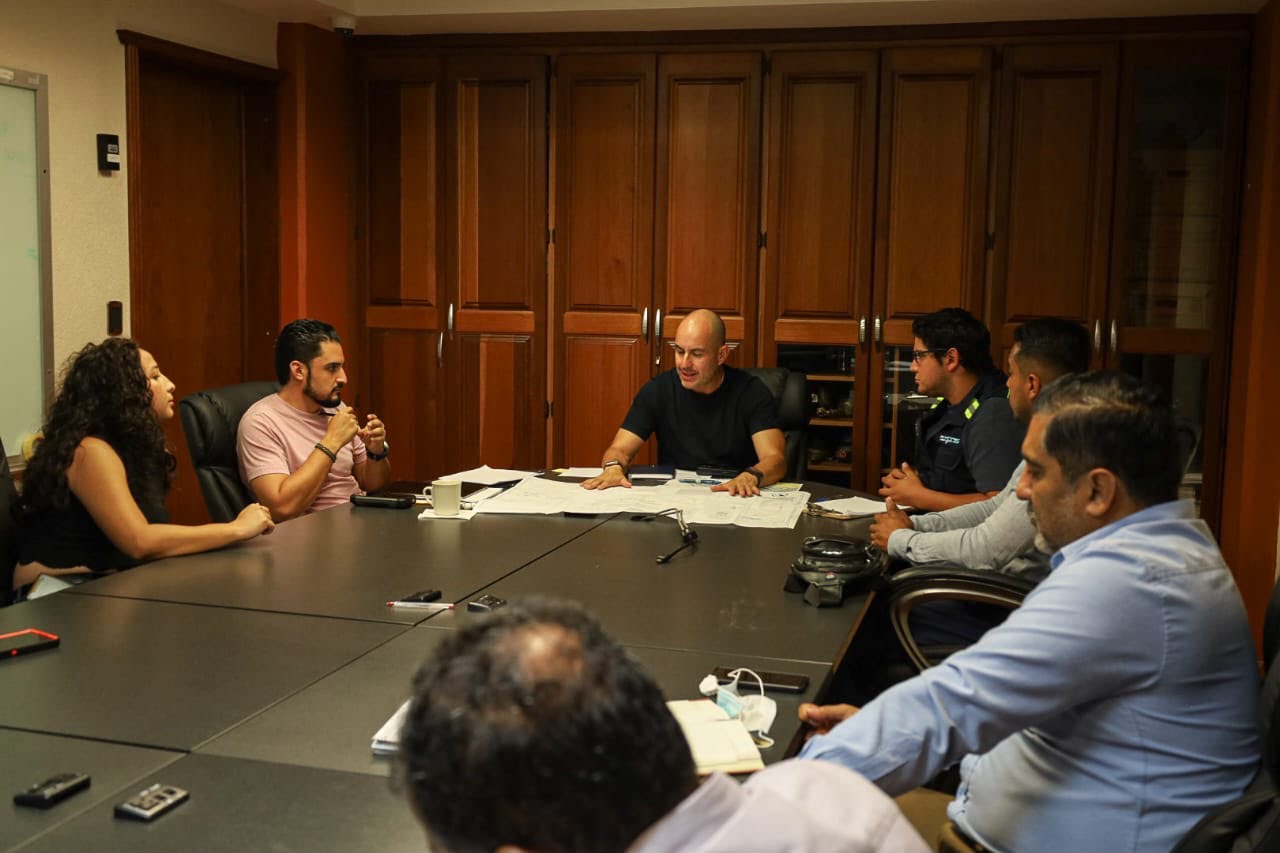 Adolfo Torres fortalece el trabajo conjunto con vecinas y vecinos de Hacienda Ciprés