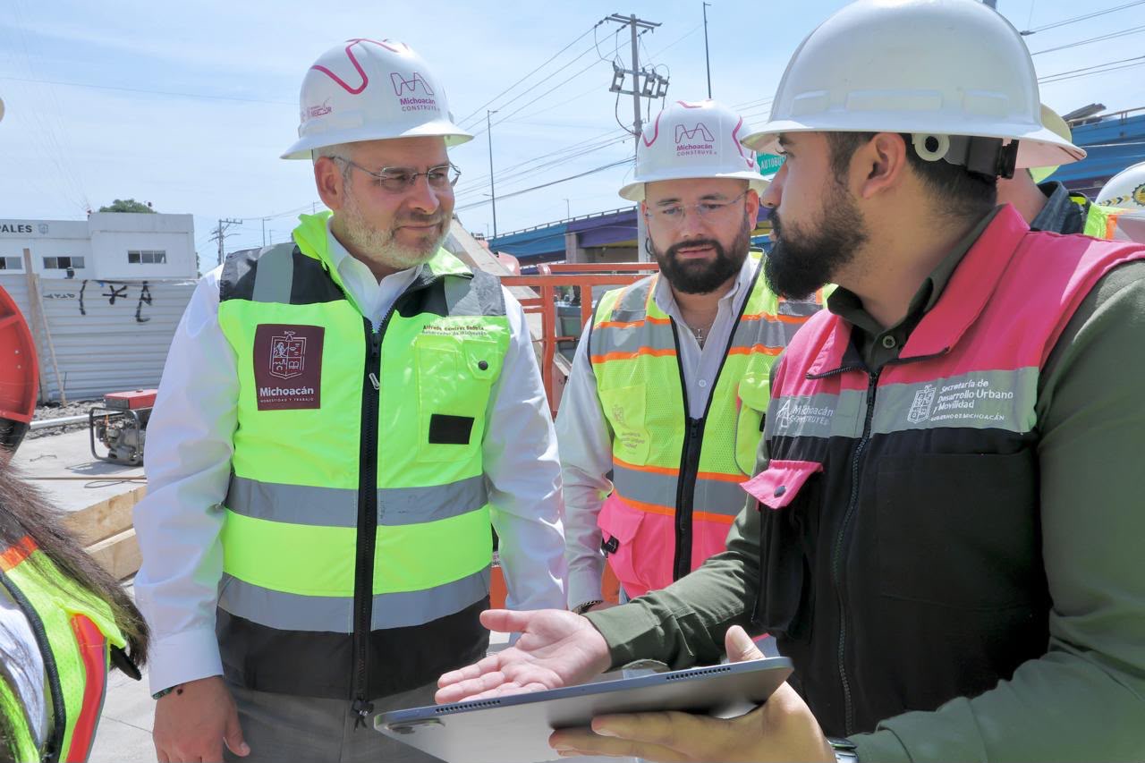 Avanza teleférico de Morelia al 72%, inician colocación de 7 km de cable portador: Bedolla