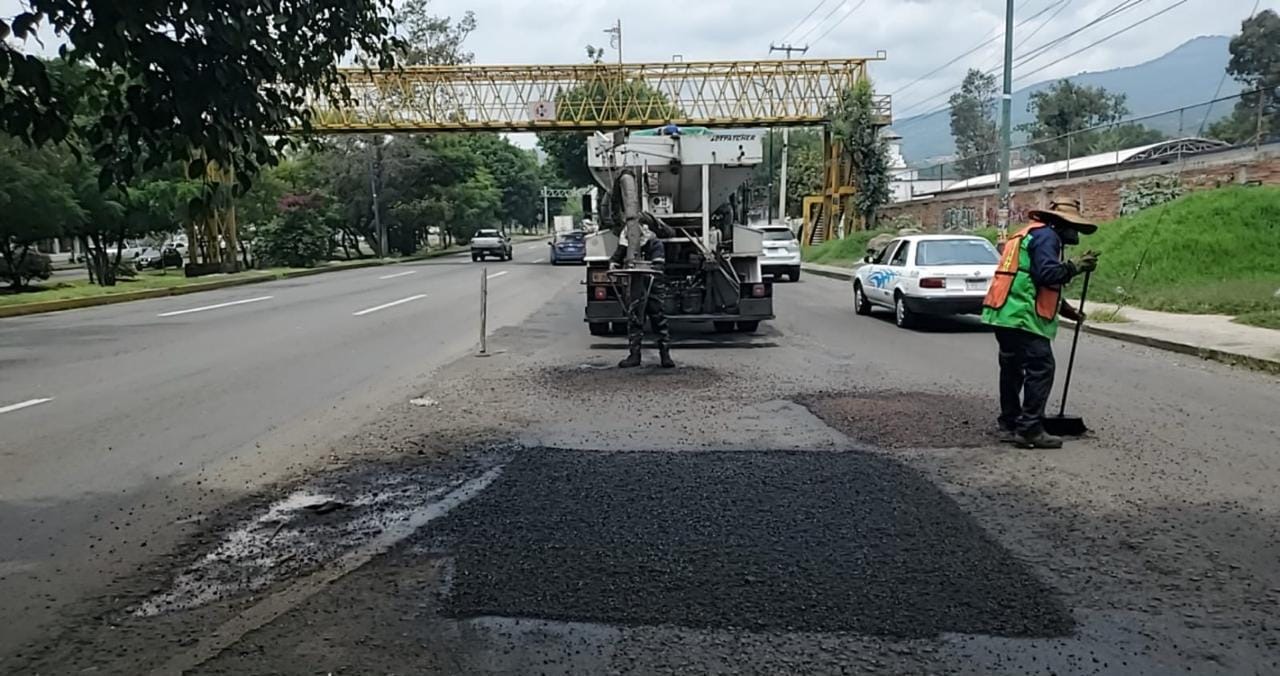 Gobierno de Morelia continúa bacheo en distintos puntos del municipio