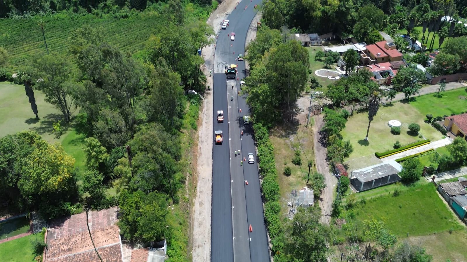 SICT MODERNIZA LA CARRETERA   MARAVATÍO – ZITÁCUARO  