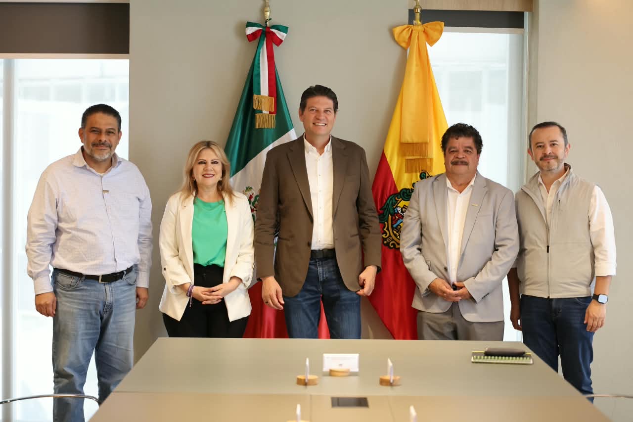 Alfonso Martínez Alcázar y Canaco estrechan lazos para fortalecer economía local