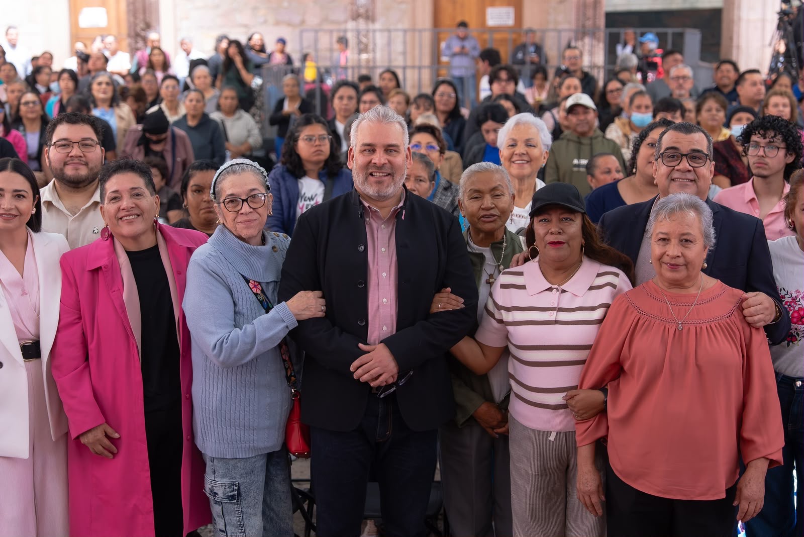 Entrega Bedolla mil 640 apoyos a mujeres con cáncer; destaca 95 por ciento de esperanza de vida en Michoacán