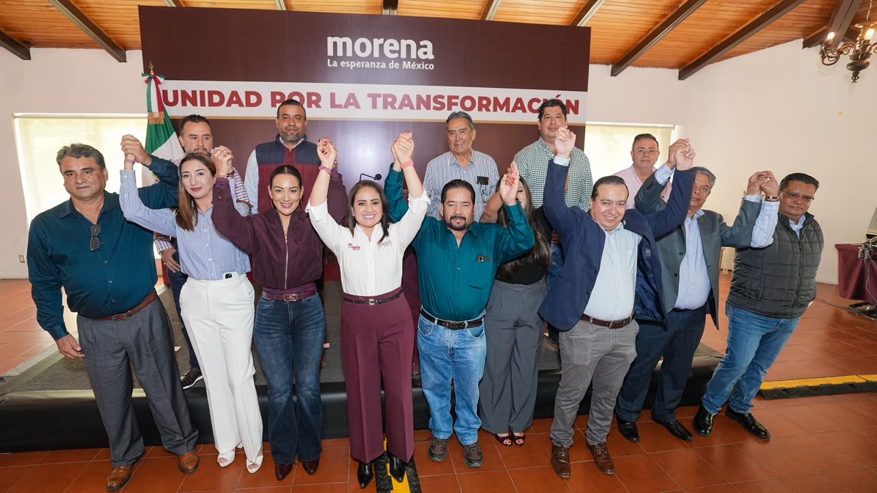 Fundadores de Morena, empresarios y transportistas van con Gladyz para Morelia
