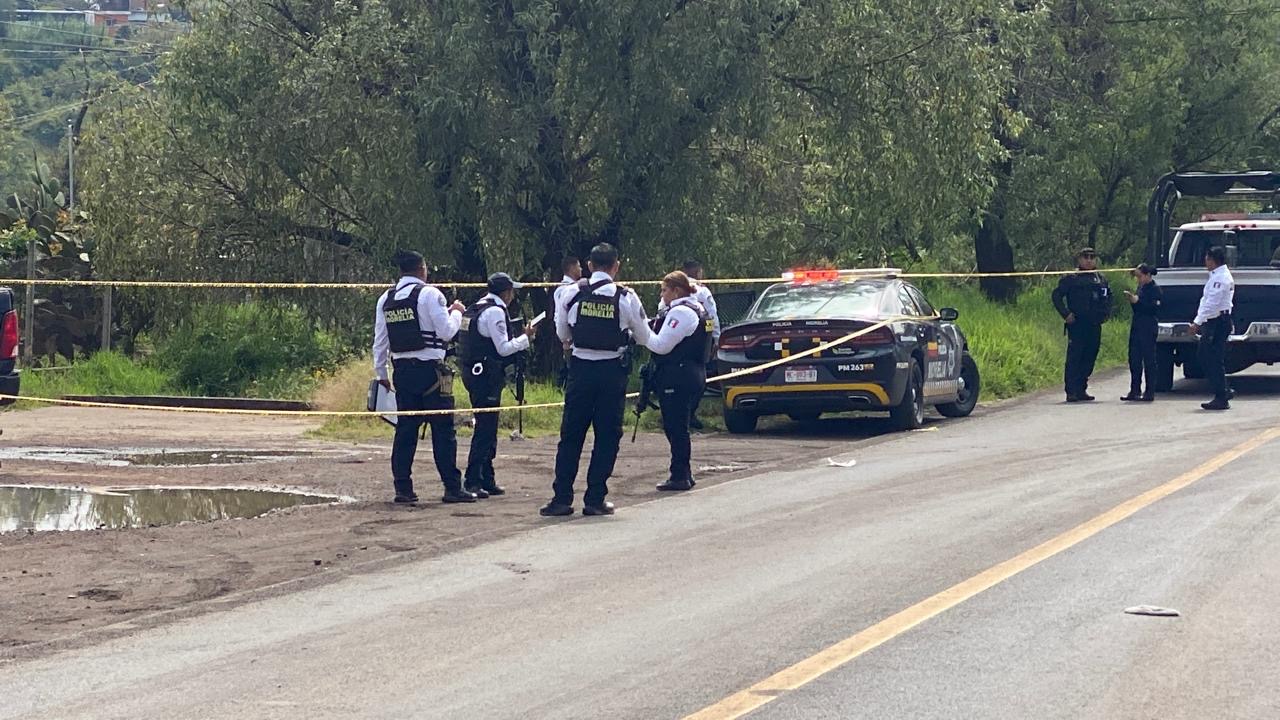 Tiroteo en avenida Cointzio deja un motociclista muerto y otro herido, en Morelia
