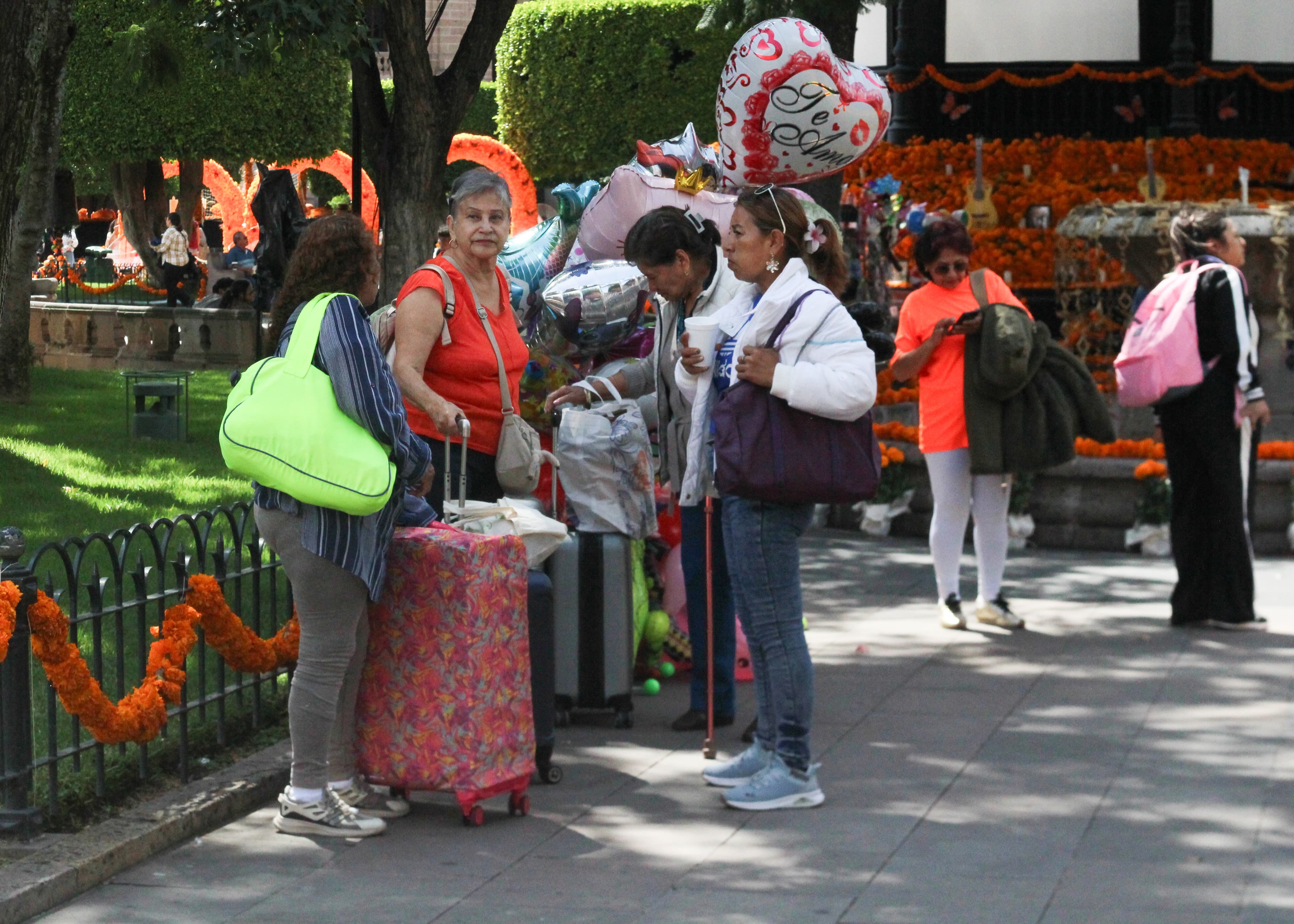 Reconocen turistas nacionales y extranjeros belleza y atractivos de Morelia